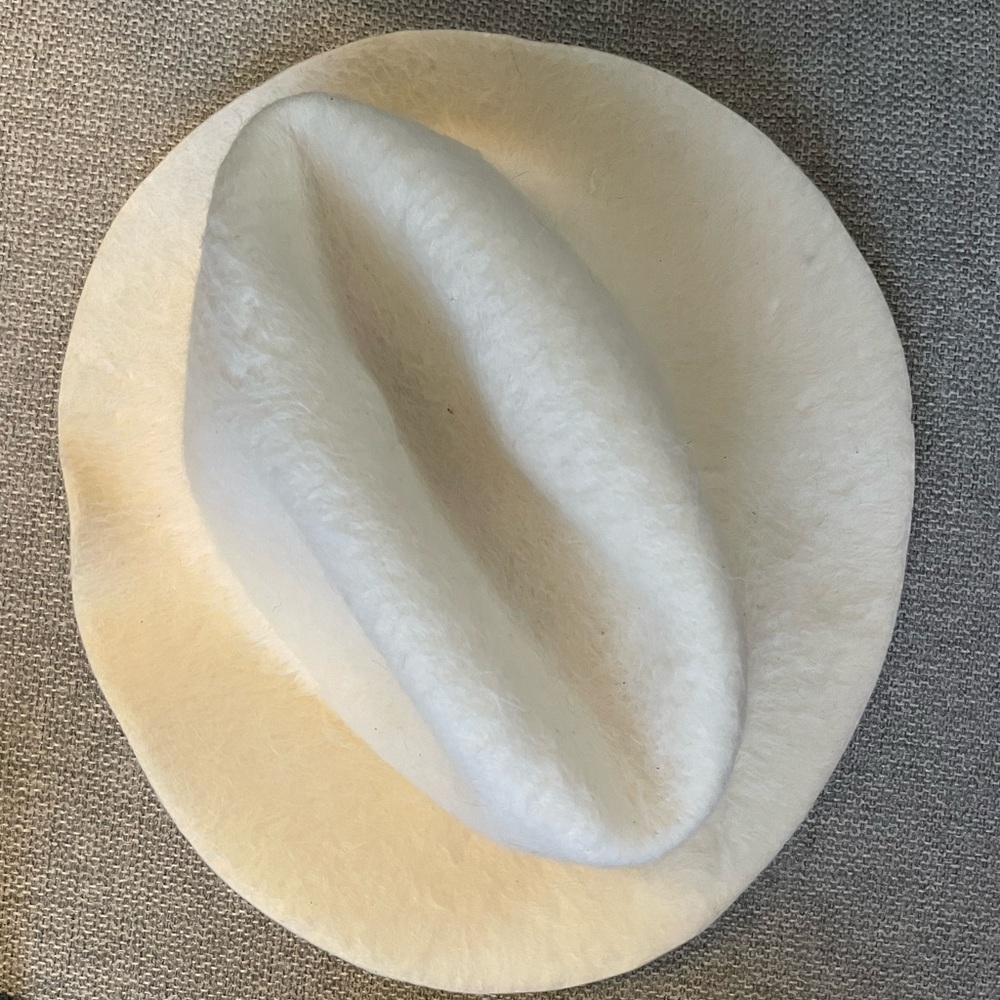 Helen Kaminski Ivory Felt Hat